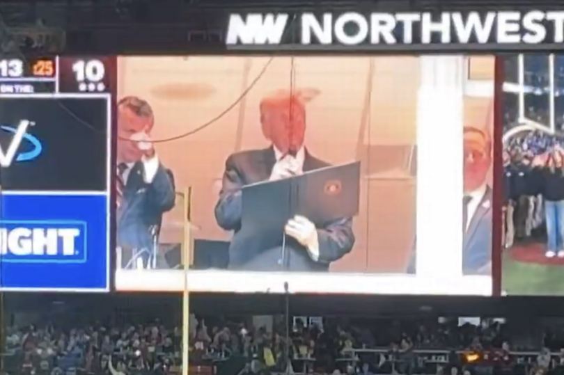 Donald Trump showered with boos during Lions-Commanders halftime ...