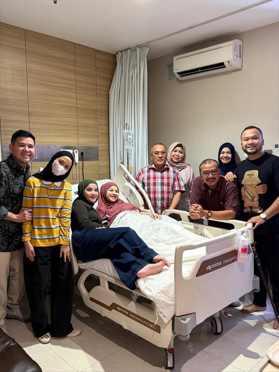 8 Potret Bahagia Zaskia Adya Mecca Saat Sambut Keponakan Baru 4