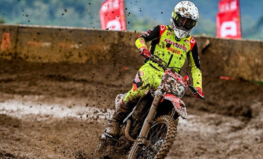 Pembalap Astra Honda Cetak Prestasi di Malaysia dan Kejurnas Motocross