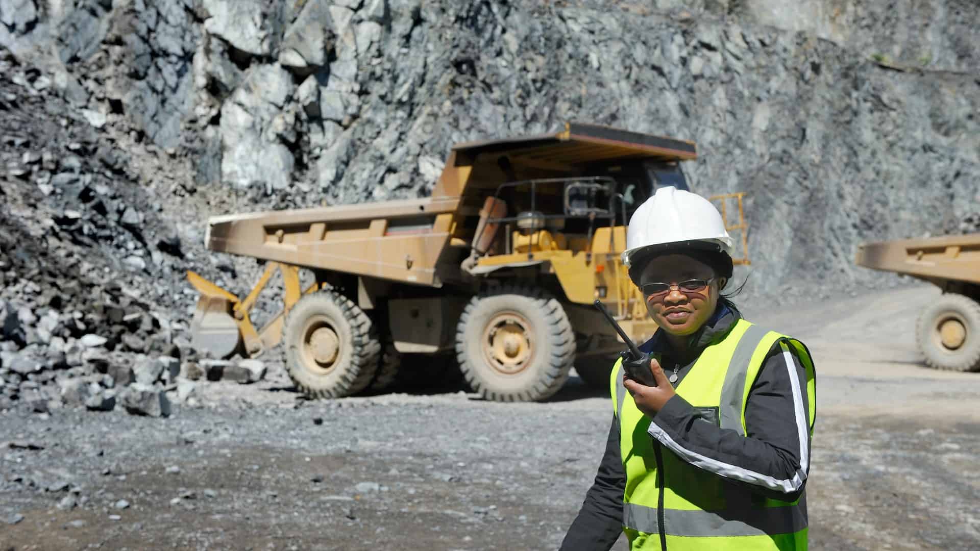 ASX mining shares: Does BHP or Rio have a bigger dividend today?