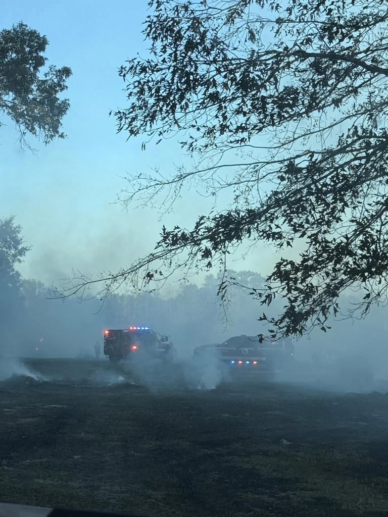Road reopened after crews respond to 10-acre pasture fire in Gregg County