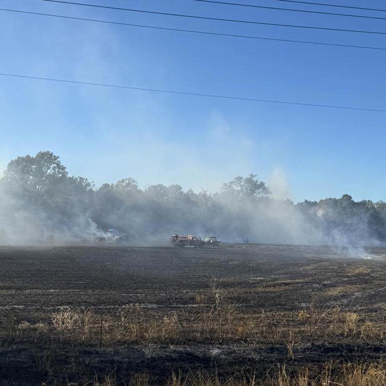 Road reopened after crews respond to 10-acre pasture fire in Gregg County