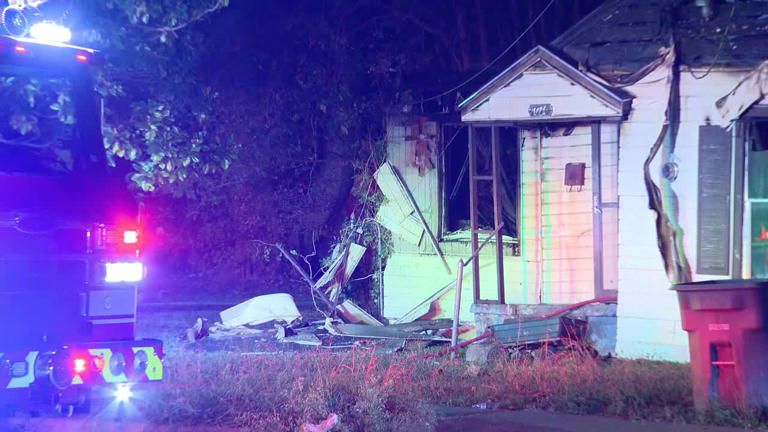 One person found dead inside home after South Dallas house fire