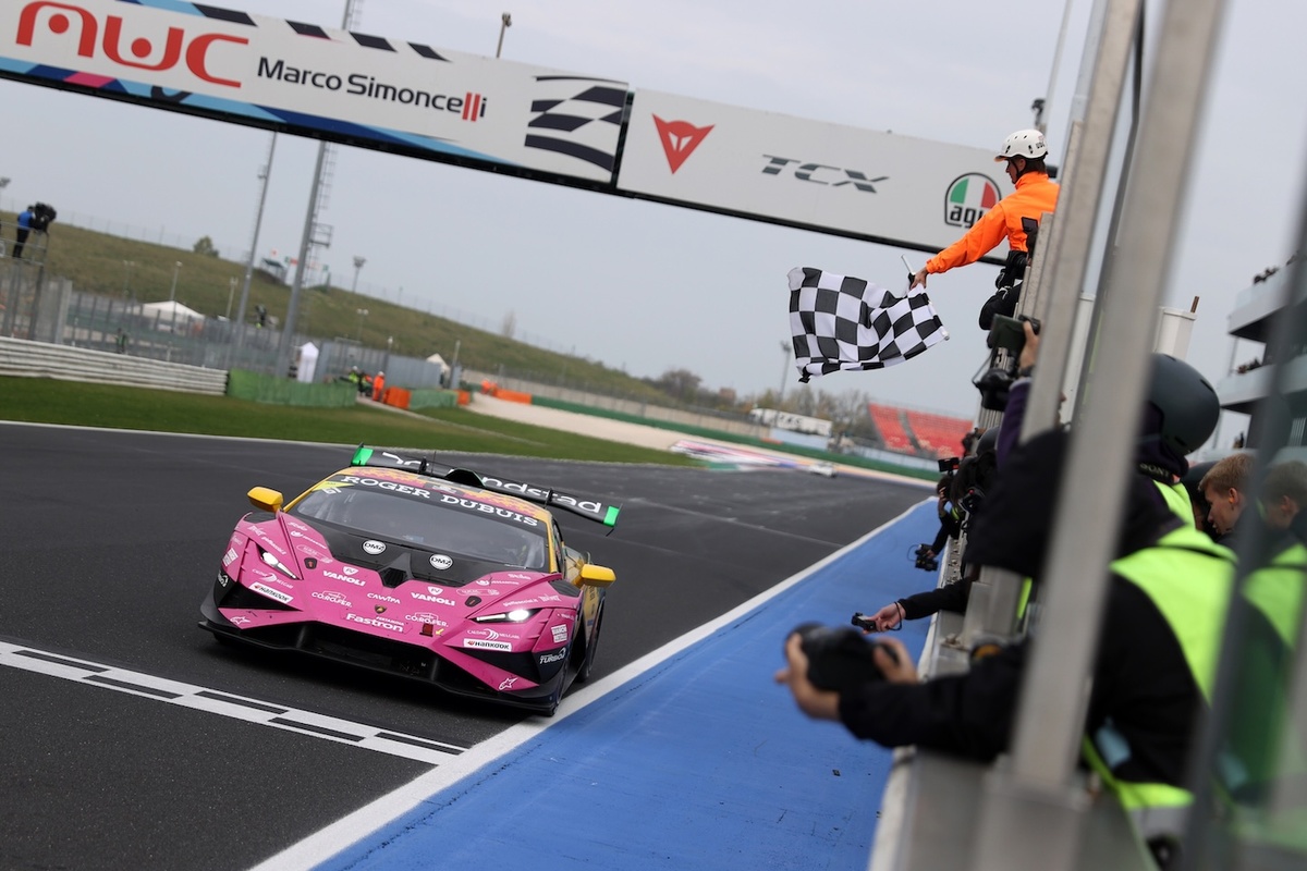 Lamborghini: Pietro Perolini and Massimo Ciglia win AM-LC Race 2 to ...