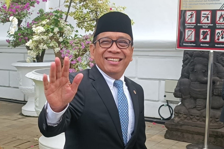Muzani-Pratikno Tiba di Istana Jelang Penganugerahan Gelar Pahlawan Nasional