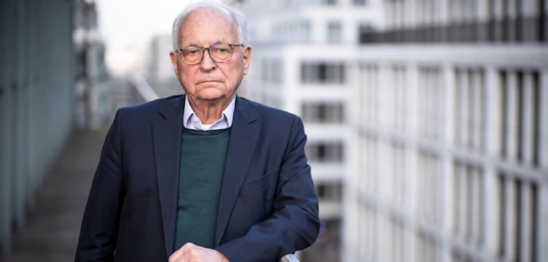 Wolfgang Friedrich Ischinger, deutscher Jurist und Diplomat. Er war Staatssekretär im Auswärtigen Amt sowie Botschafter der Bundesrepublik Deutschland in Washington, D.C. und London. Von 2008 bis 2022 leitete er als Nachfolger von Horst Teltschik die Münchner Sicherheitskonferenz