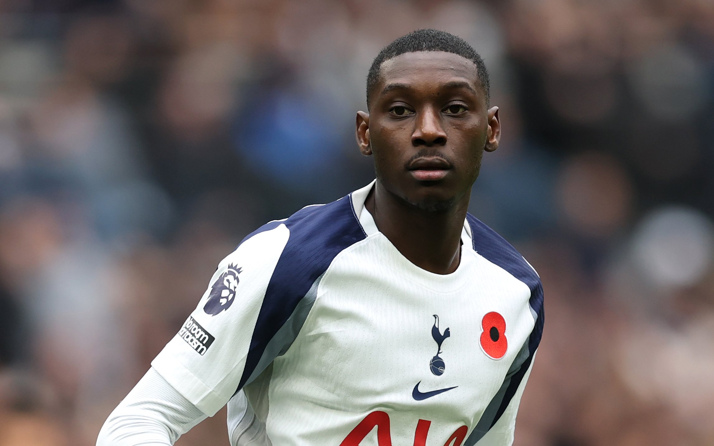 La lesión de Kolo Muani podría obligar a los Spurs a ser creativos en el partido contra el Arsenal.