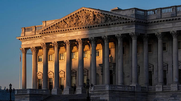 Megállapodás az amerikai szenátusban: 40 nap után véget érhet a ...