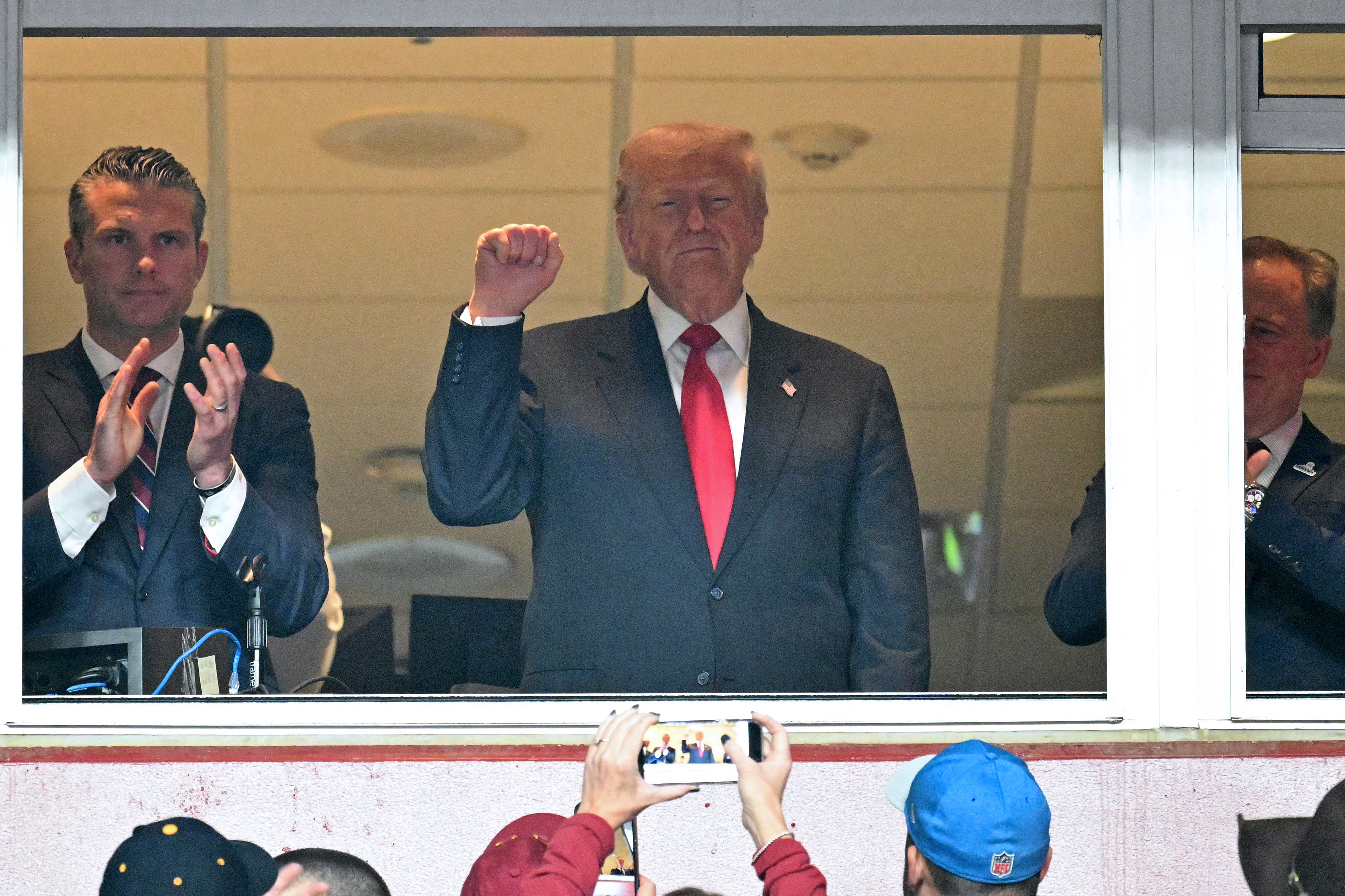 La visita de Trump contradice su historial con la NFL y sus jugadores.