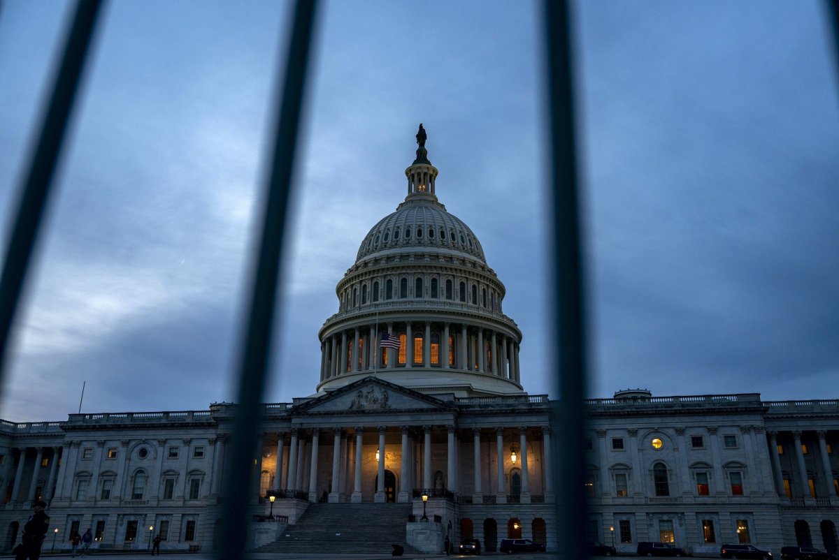 Senate advances resolution to end government shutdown