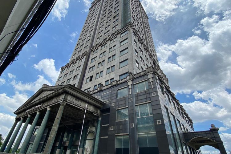 Ditinggal Dua Dekade, Menara Saidah Semakin Rapuh