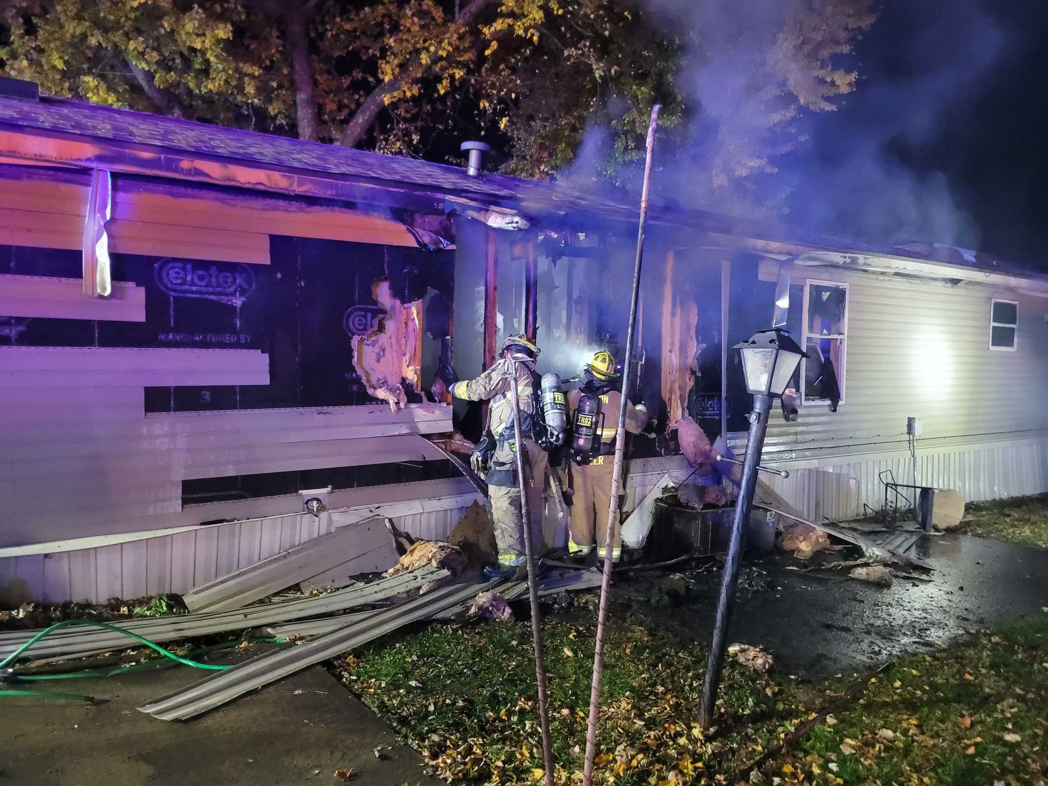 Kebakaran rumah di Cass County mengirim lima orang ke rumah sakit malam Minggu
