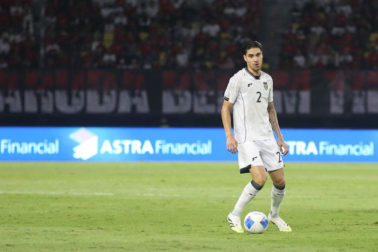 Jay Idzes Berjuang Menghalau Bola dengan Kepala, Dianugerahi ke Madrid oleh Netizen