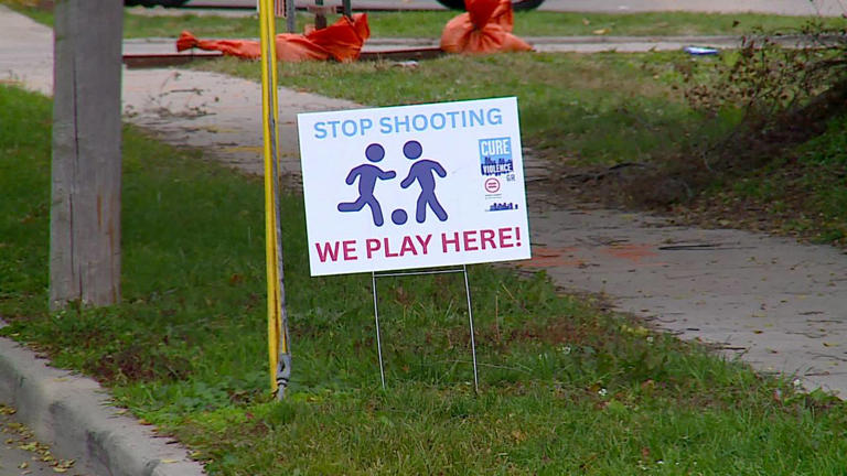 ‘Stop shooting’ signs placed in Grand Rapids where teens were killed