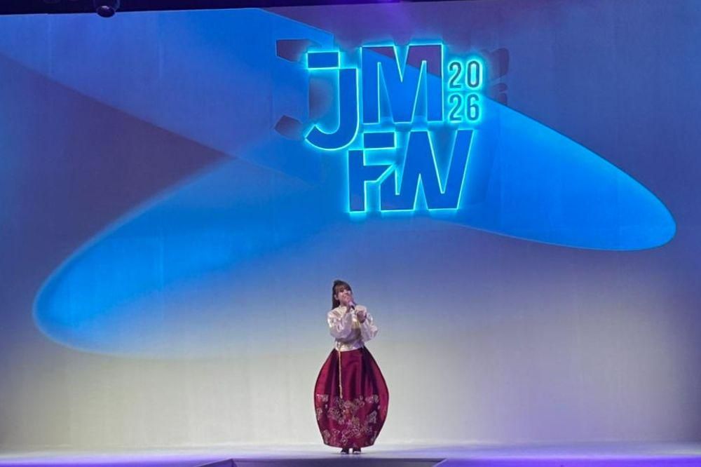 JMFW 2026 Tampilkan Kolaborasi Fashion dan Kecantikan Berkesan