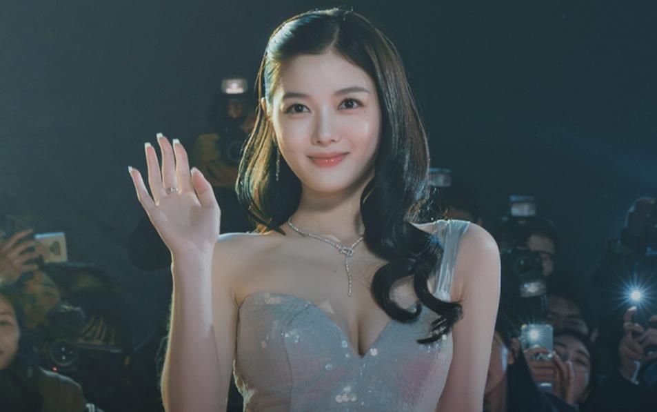 5 Kebahagiaan Palsu yang Dirasakan Baek Ah Jin Hingga Akhir Dear X