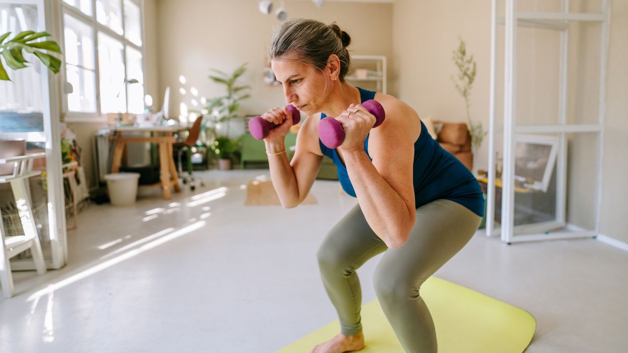 This trainer specializes in helping women over 40 build muscle and ...