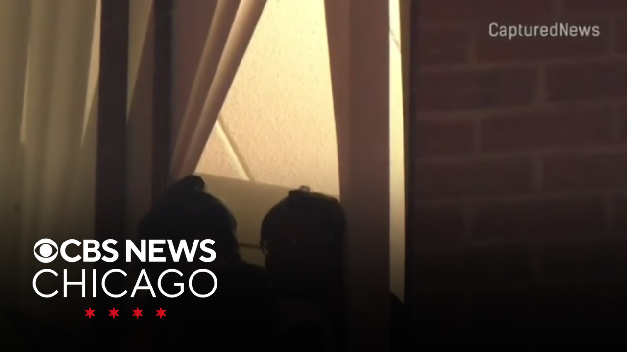 Apartment fire investigation under way in Chicago's Bronzeville ...