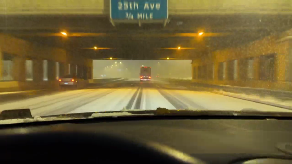 Winter Storm Warning continues for much of Chicago area as heavy snow falls