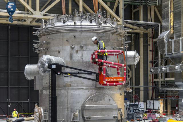 World's largest nuclear reactor aims to power Earth with virtually ...