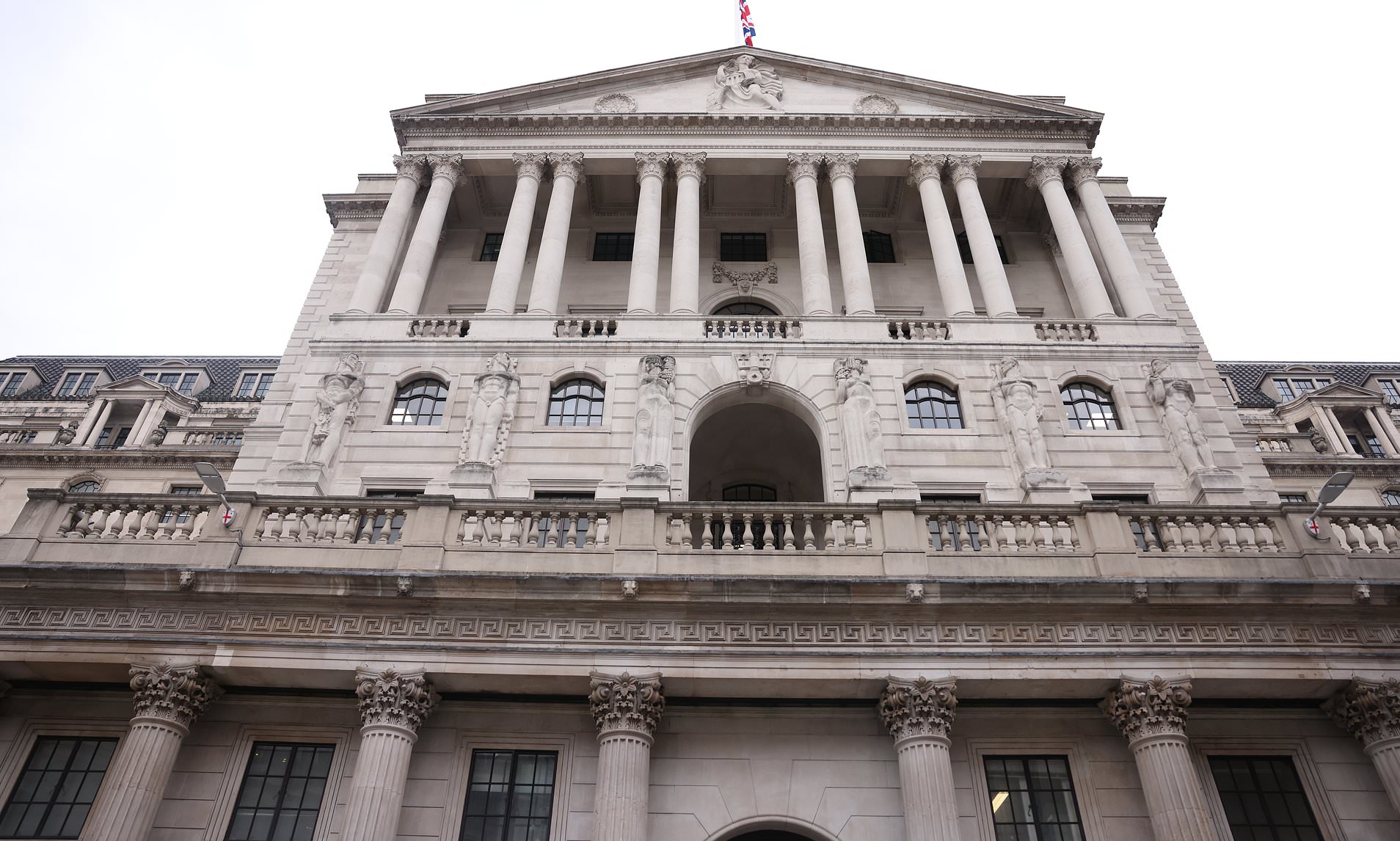 Boost for savers as Bank of England raises deposit guarantee limit to £ ...