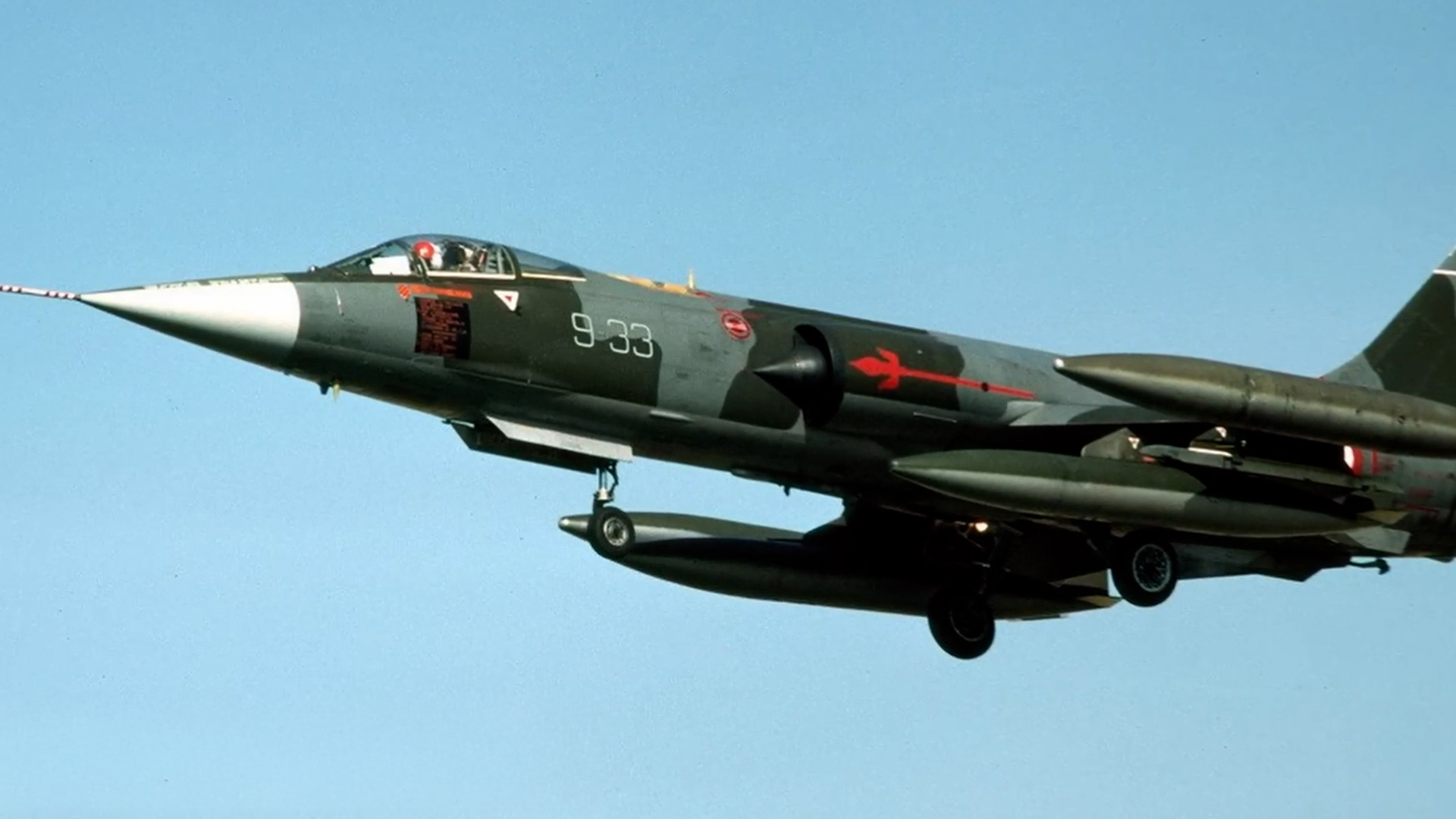 1,000 Crashes, 60,000 Feet, 25 Nations: The Starfighter’s Deadly Rise ...