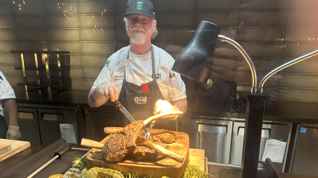 Sizzler Closes 625 Sites in Biggest Steakhouse Collapse in History