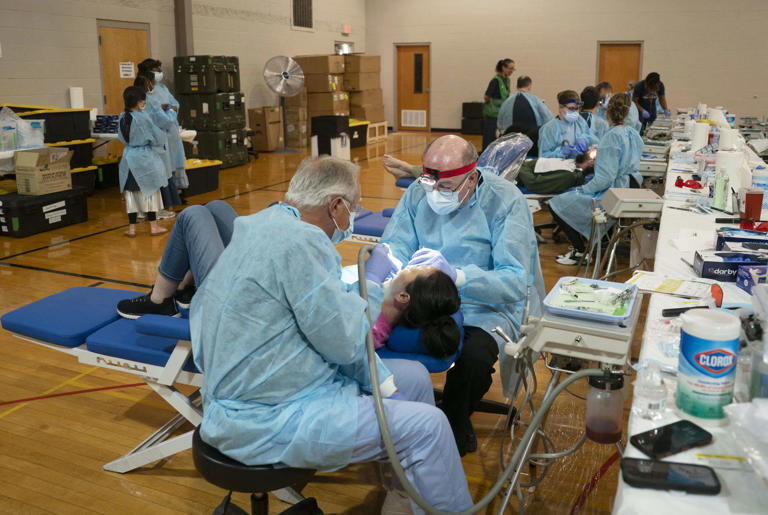 La batalla por el sistema de salud que alimenta el cierre del gobierno agita la política de Carolina del Norte.