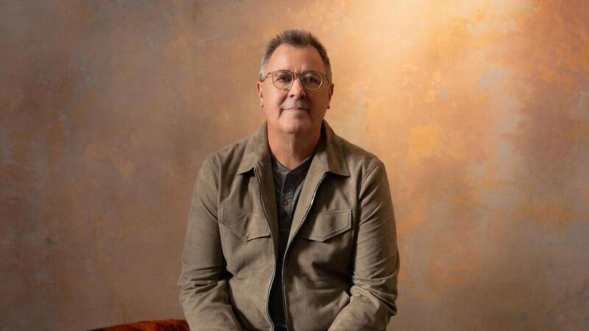 Vince Gill To Be Honored With CMA Willie Nelson Lifetime Achievement Award