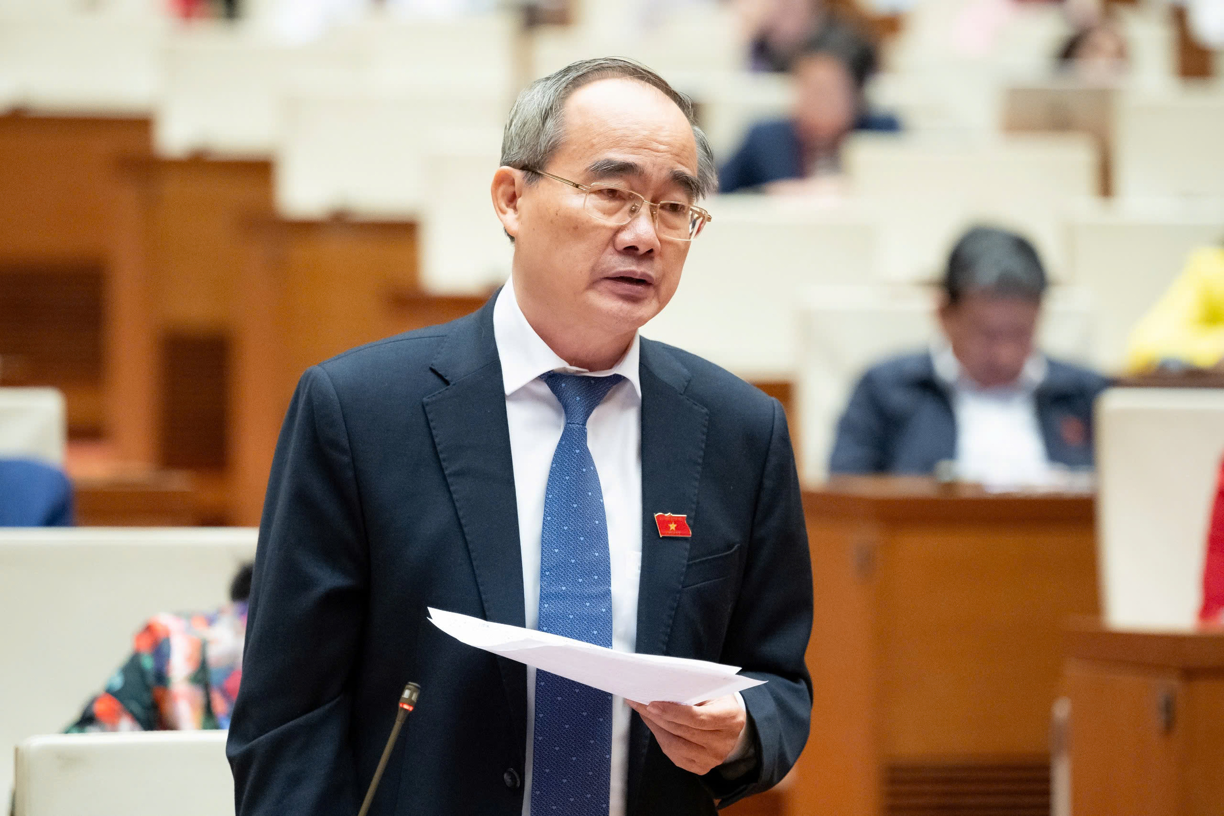 'Hỗ trợ quá thấp khó khuyến khích phụ nữ sinh con'