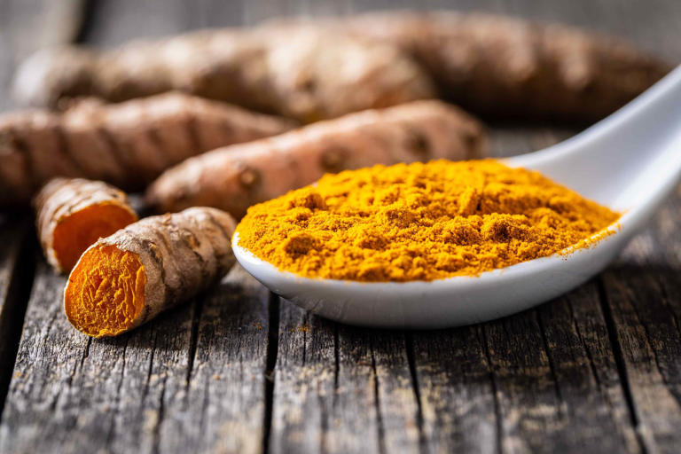 4 foods and supplements to avoid mixing with turmeric