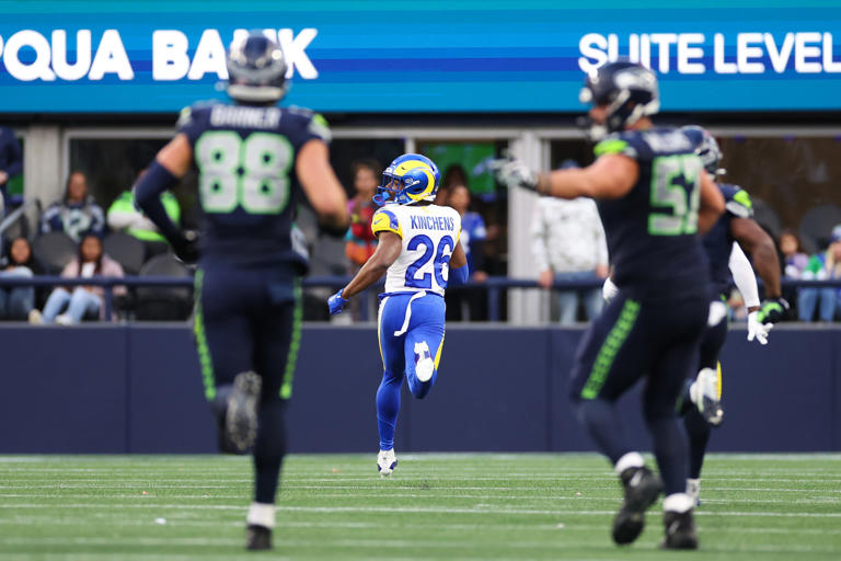 Rams vs. Seahawks predictions, picks, odds: Who wins Week 16 NFL game?