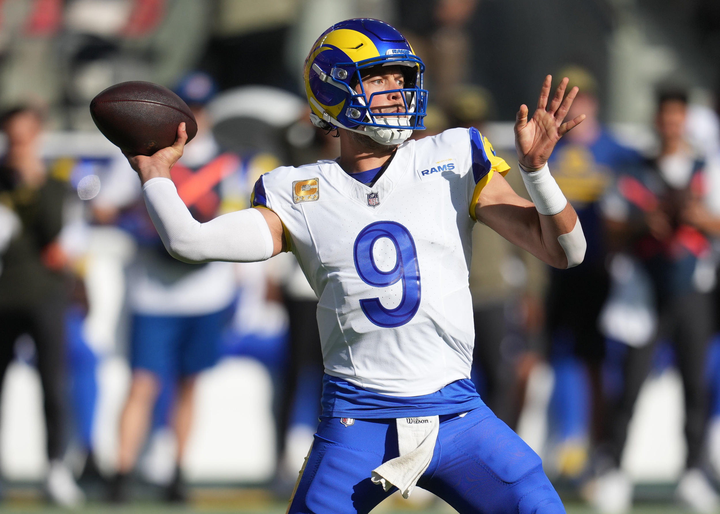 NFL Week 10 winners, losers: Another four-TD game for Matthew Stafford ...