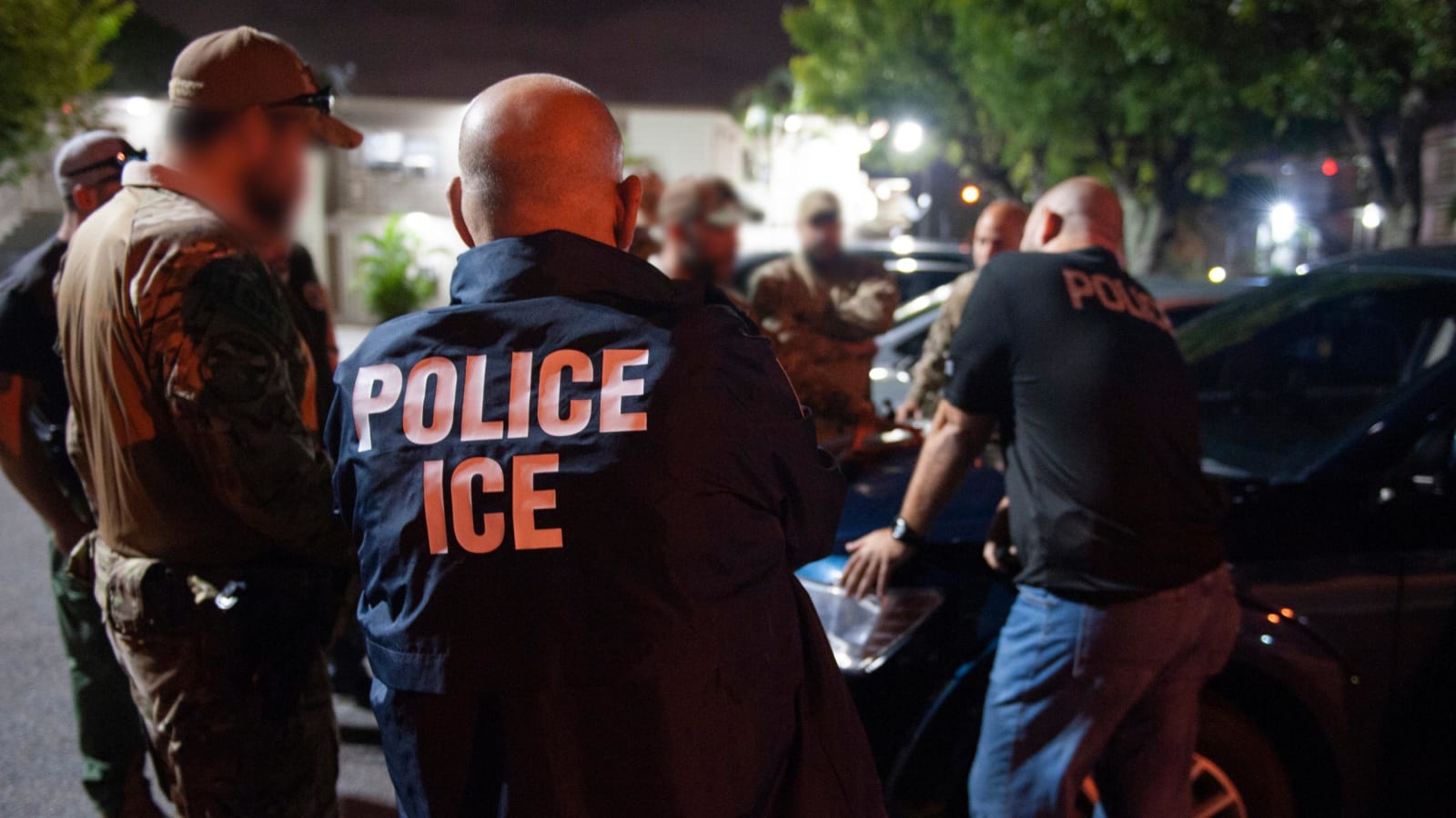 ICE Agents Humiliated as Man Outruns Them in Viral Video: 'Why Are They ...