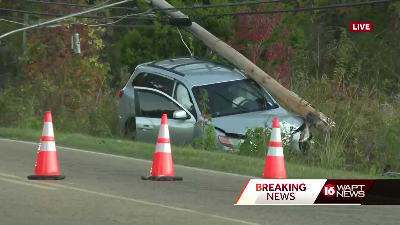 Car strikes power pole early Monday morning, leaving 300 customers in ...