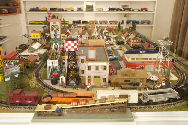 How to downsize and still enjoy toy trains