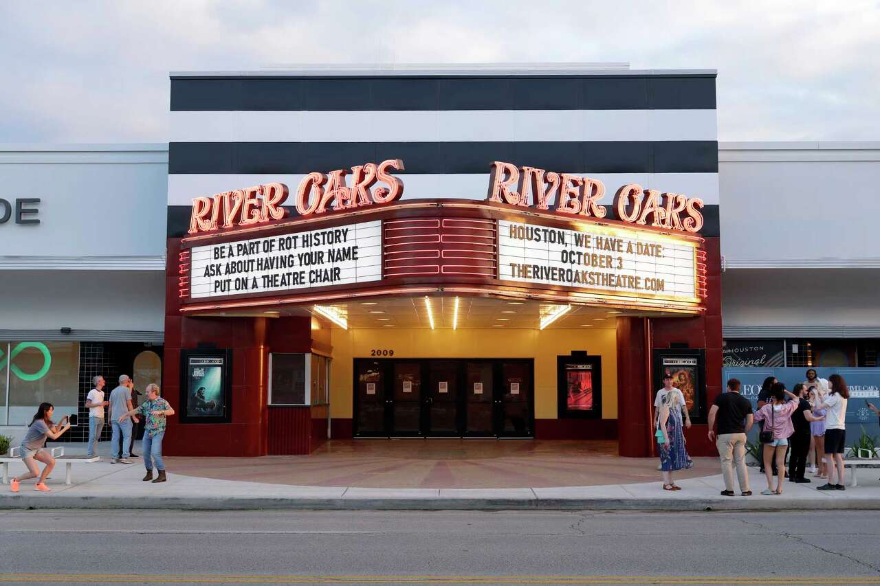 River Oaks Theatre to host free 24-hour screening of Mary Ellen Carroll's 'Federal'