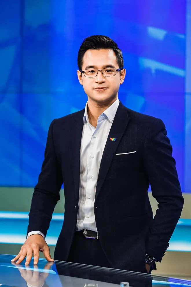 BTV Thời sự của VTV có bằng thạc sĩ ở Anh, từng thực tập ở Microsoft