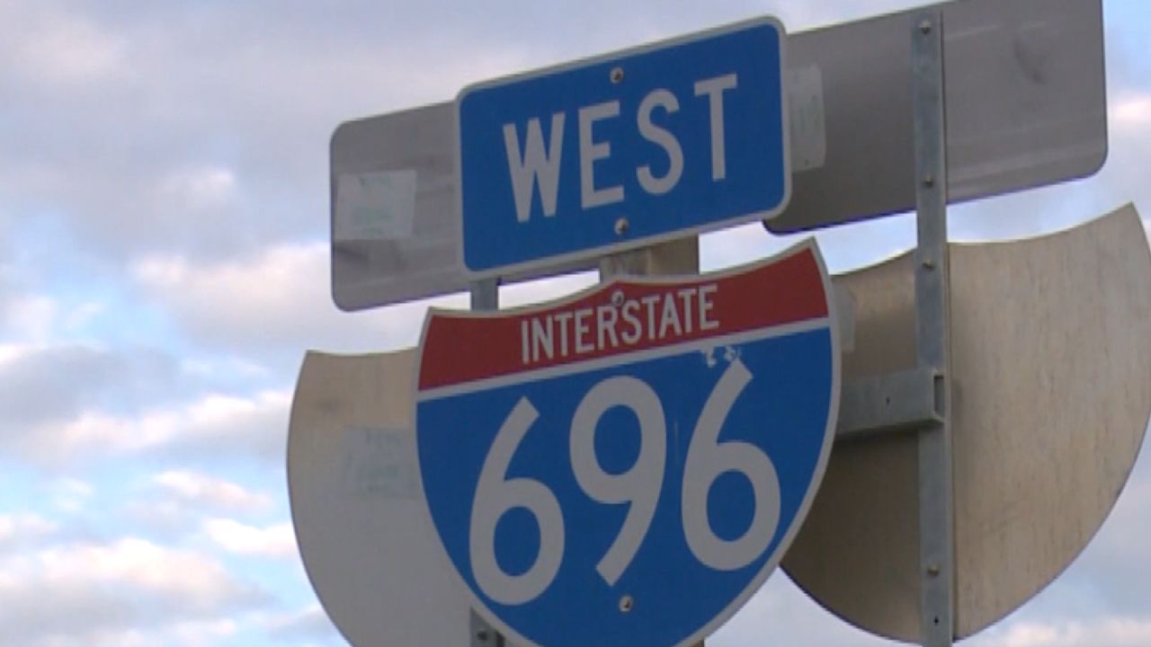 I-696 traffic lane shift; Jack White to headline Lions' Thanksgiving ...