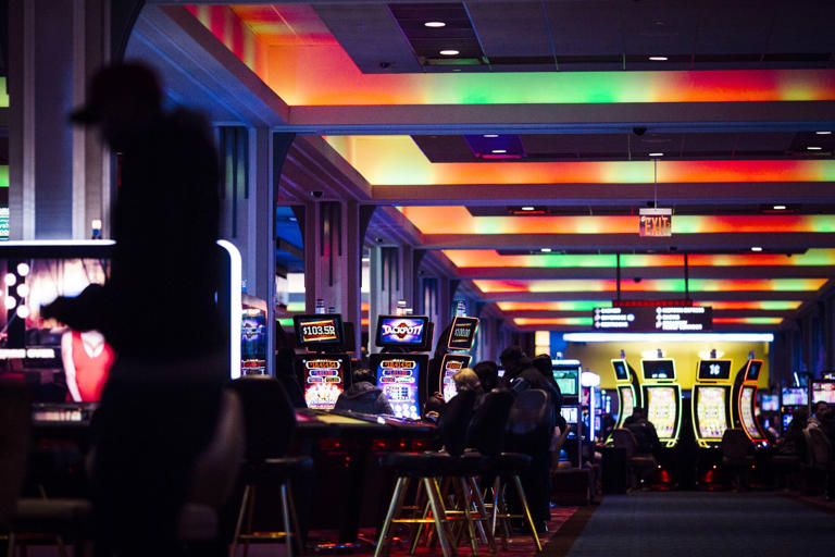 resorts-world-to-ask-ny-to-reconsider-casino-tax-rates-after-bid