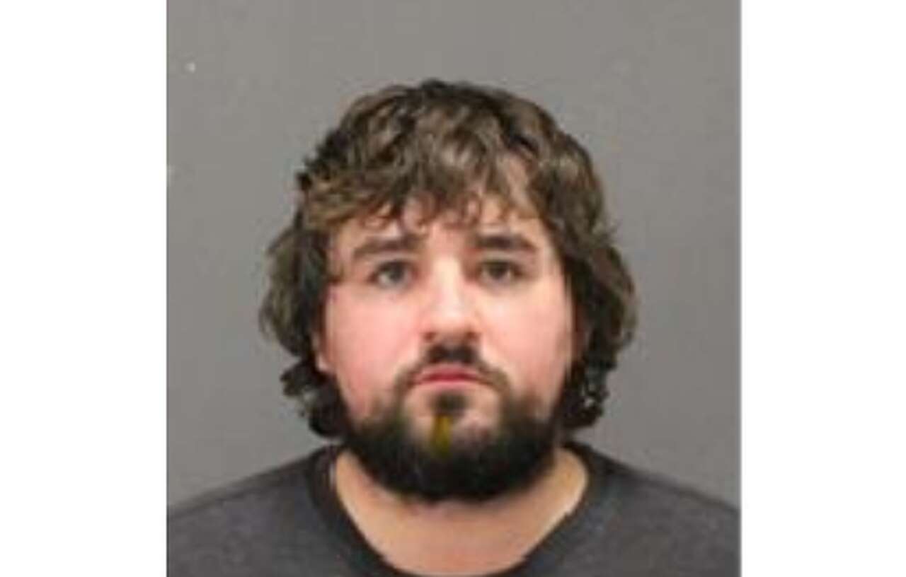Man accused of killing father in Farmington visited 2 years prior in ...