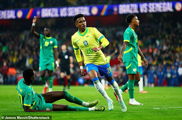 Revelado: Cómo el seleccionador brasileño Carlo Ancelotti ‘interrumpió el entrenamiento para reprender a Estevao, de 18 años’.