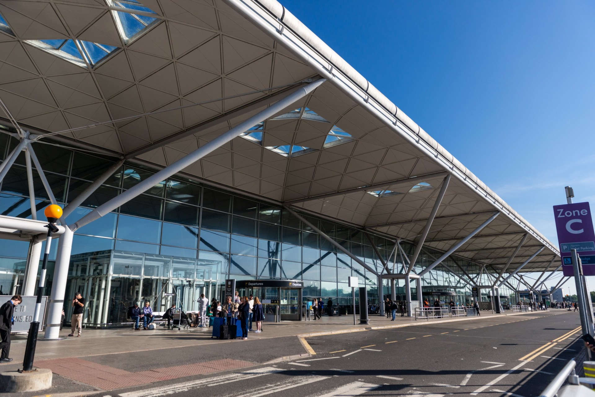 Contactless Travel Comes to Stansted Airport Railway