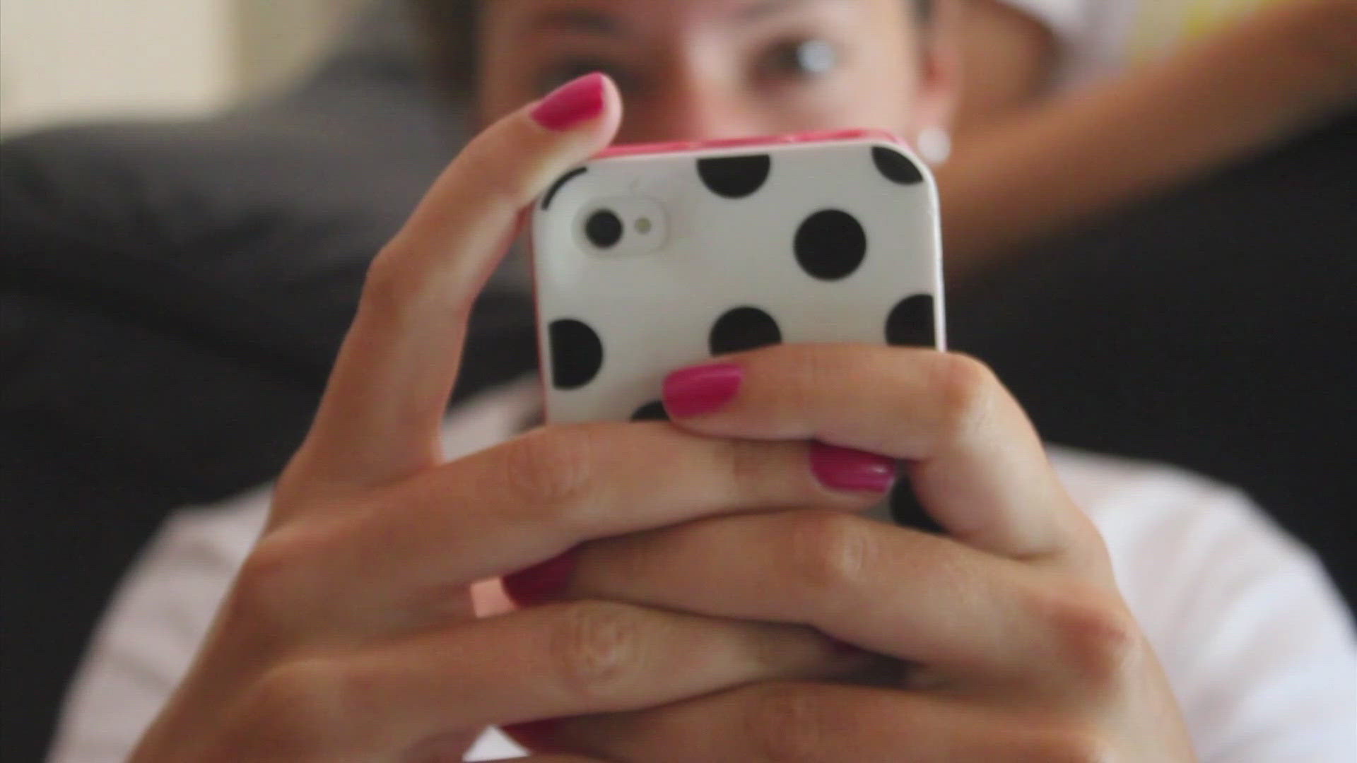Creating healthy screen time habits during the holidays