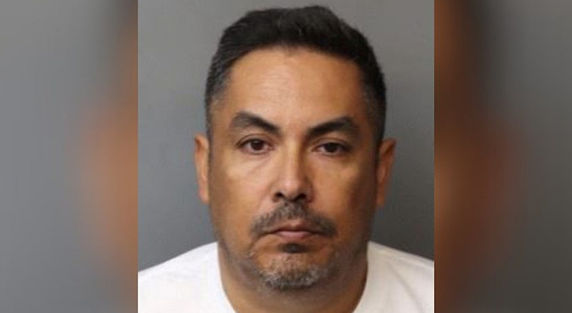 ICE agent charged after allegedly pulling gun on teen while off-duty