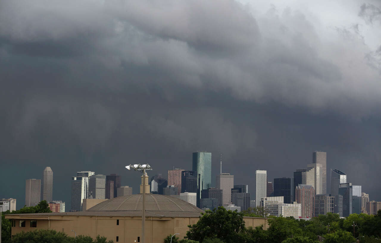 Storms and flood threat rise as powerful cold front hits Texas