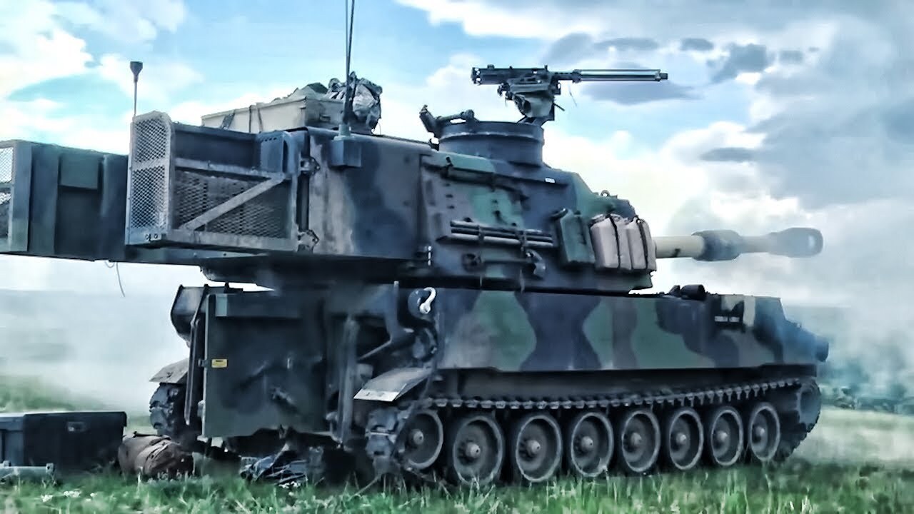Cannon Cold Steel • U.S. Army Artillery Paladin