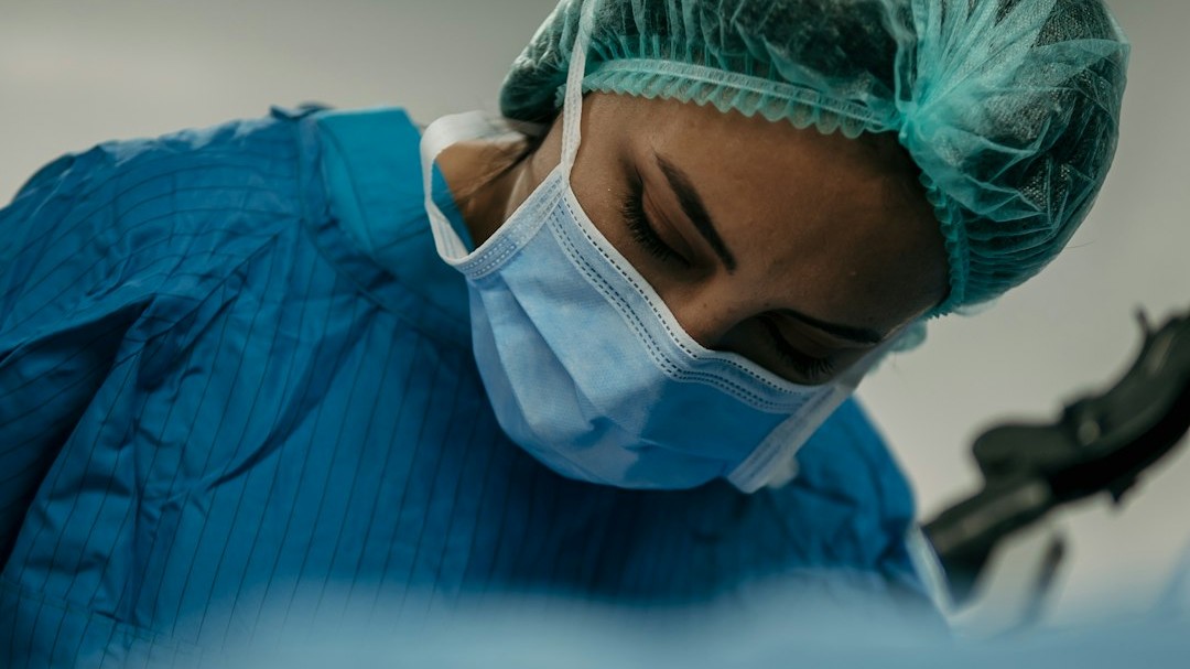 Doctor Opens Up About 7 Fears Every Surgeon Faces In Surgery