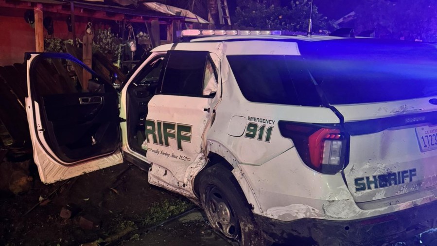 Suspect dead, deputy injured in Tulare County pursuit and crash