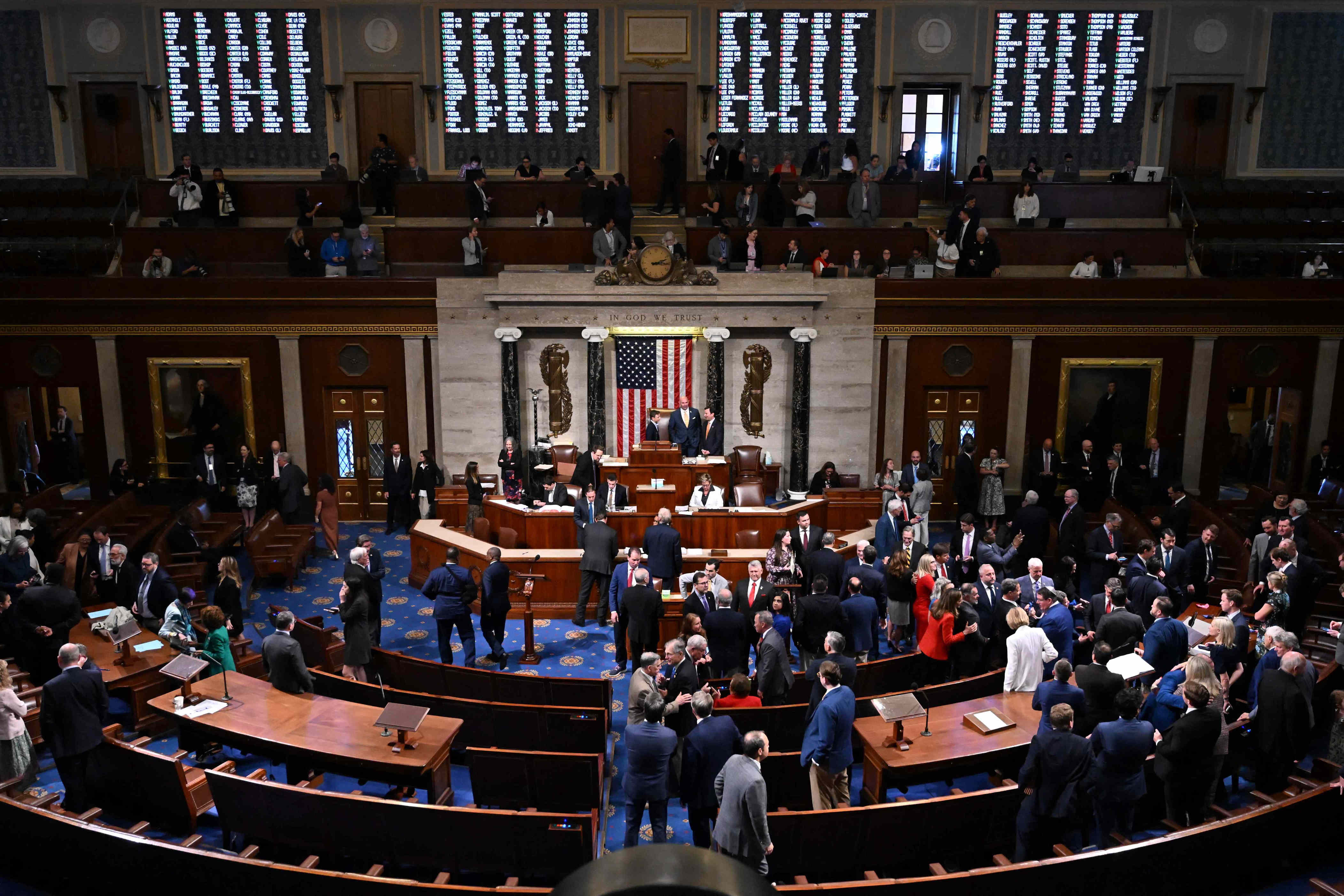 Trump’s $2,000 Tariff Check Plan Could Face Key Test in Congress